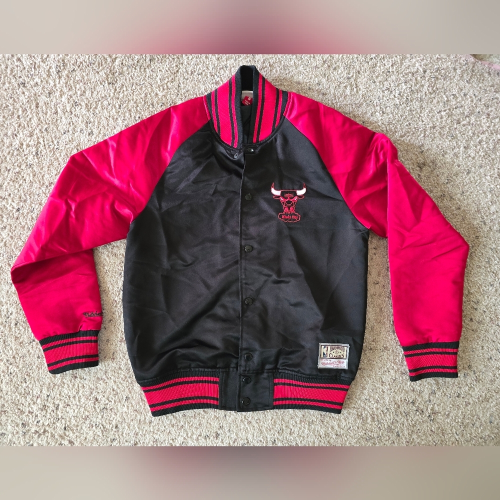 Mitchell & Ness Chicago Bulls Black and Red Jacket
